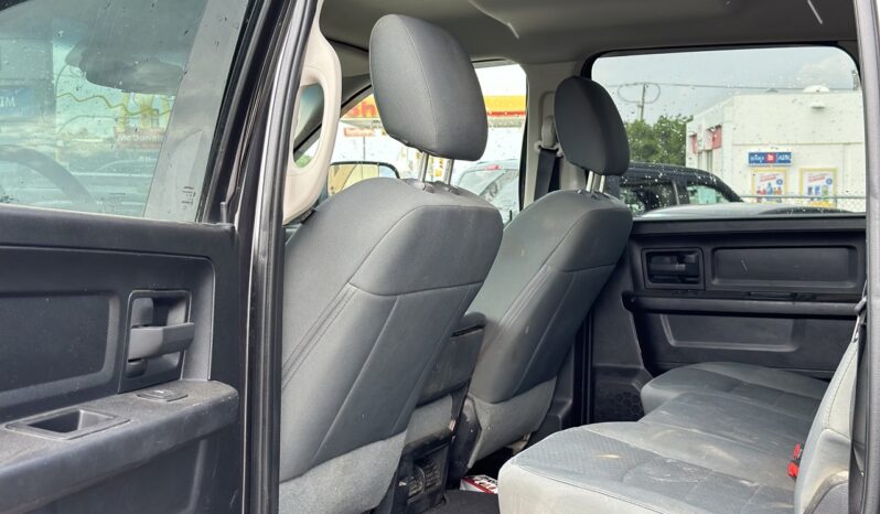 
								2015 Dodge Ram 1500 Tradesman Crew Cab full									