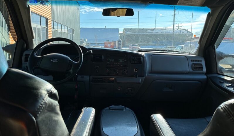 
								2006 Ford F-250 Super Duty Crew Cab full									