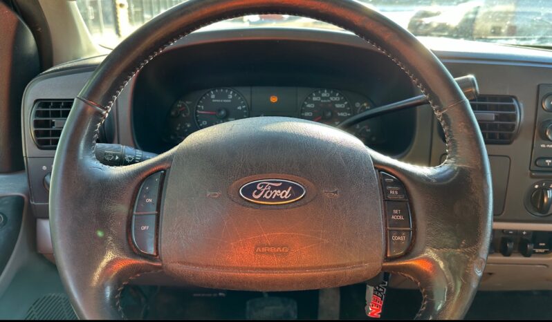 
								2006 Ford F-250 Super Duty Crew Cab full									