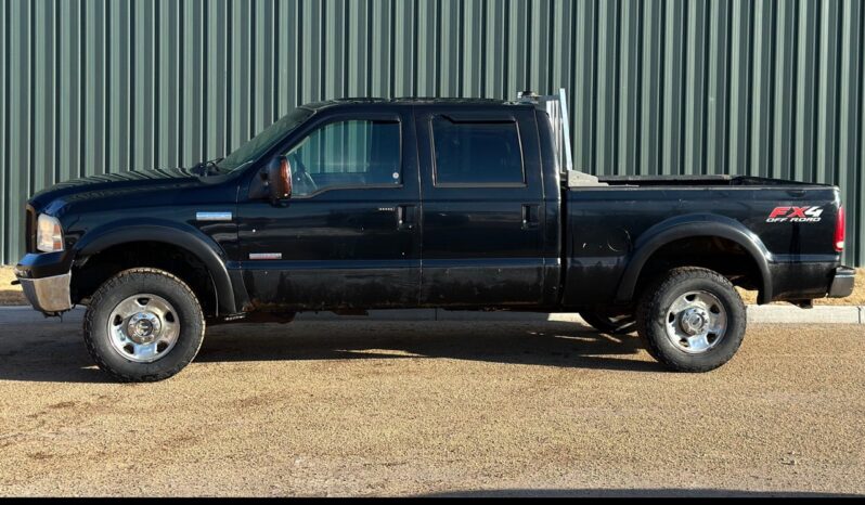 
								2006 Ford F-250 Super Duty Crew Cab full									