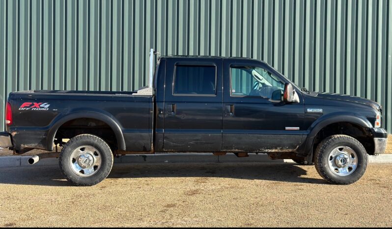 
								2006 Ford F-250 Super Duty Crew Cab full									