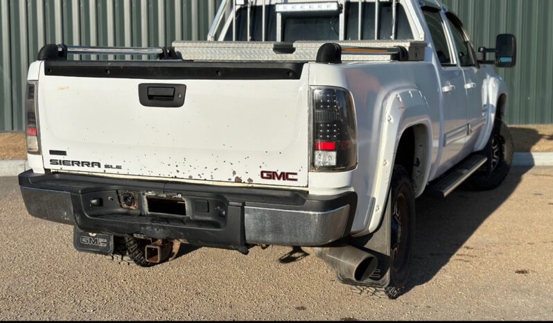 
								2008 GMC sierra 2500 HD Crew Cab full									