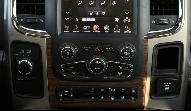 
								2013 Ram 2500 Mega Cab full									
