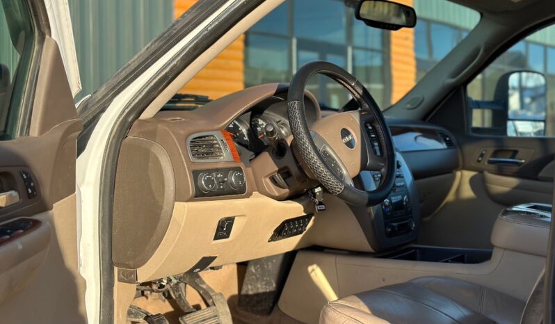 
								2008 GMC sierra 2500 HD Crew Cab full									