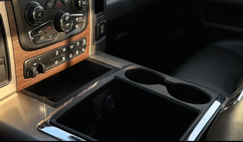 
								2013 Ram 2500 Mega Cab full									