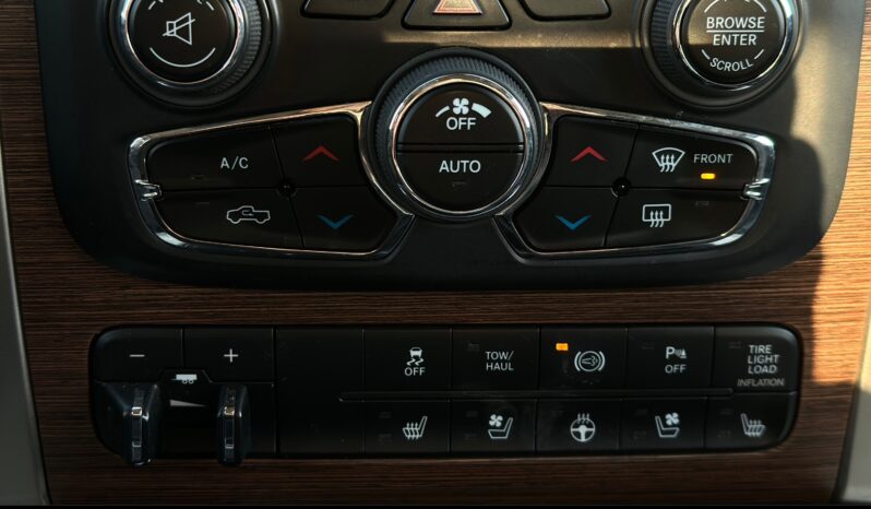 
								2013 Ram 2500 Mega Cab full									