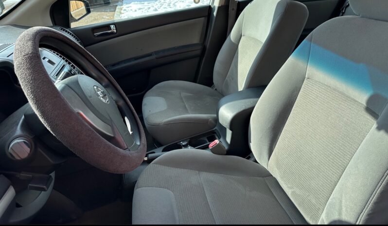 
								2011 Nissan sentra full									