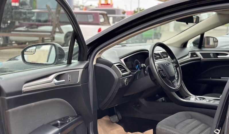 
								2017 Ford Fusion full									