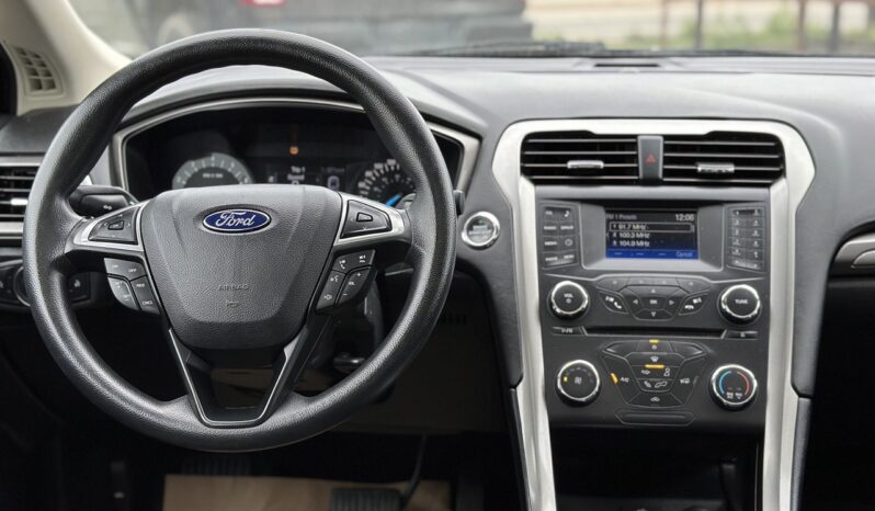 
								2017 Ford Fusion full									