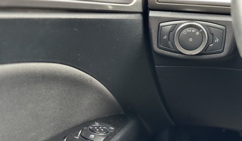 
								2017 Ford Fusion full									