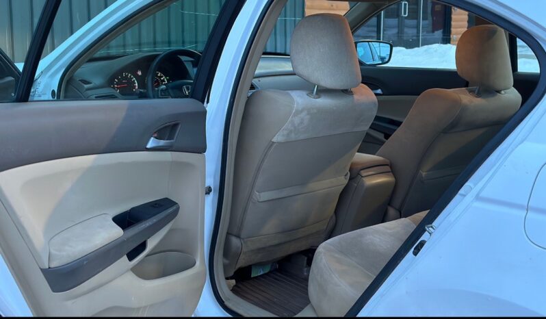 
								2009 Honda Accord full									