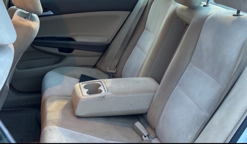 
								2009 Honda Accord full									