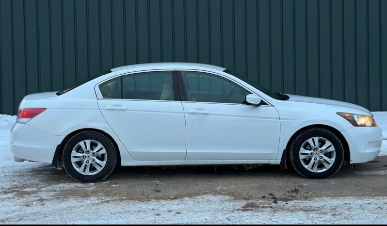 
								2009 Honda Accord full									