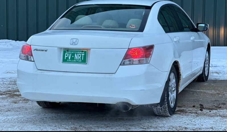 
								2009 Honda Accord full									