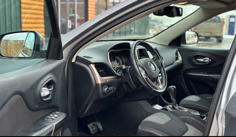 
								2014 Jeep Cherokee full									