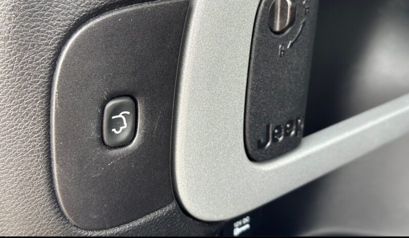 
								2014 Jeep Cherokee full									