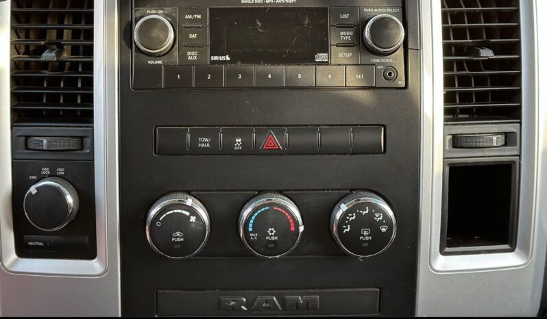 
								2012 Ram 1500 SLT 4×4 Quad Cab full									