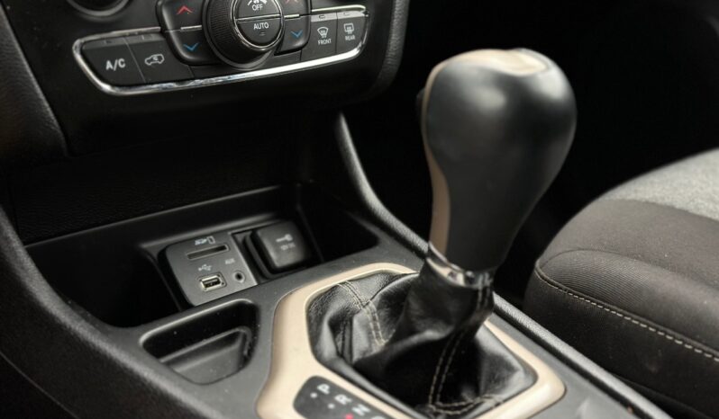
								2014 Jeep Cherokee full									