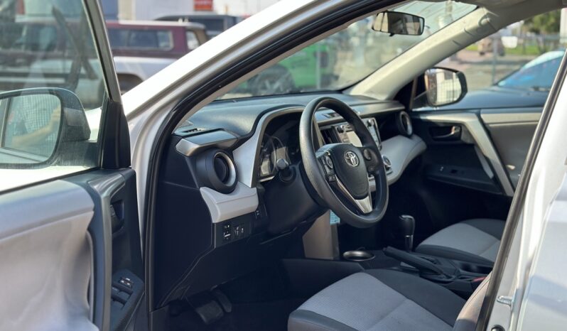 
								2013 Toyota RAV4 full									