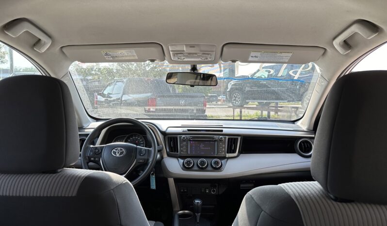 
								2013 Toyota RAV4 full									