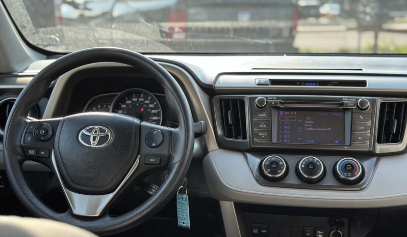 
								2013 Toyota RAV4 full									