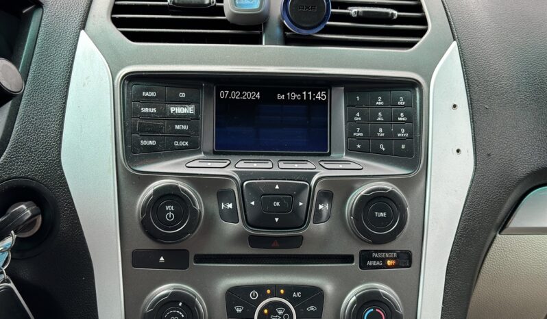 
								2013 Ford Explorer AWD full									