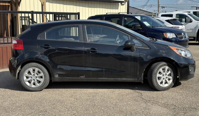 
								2013 Kia Rio full									