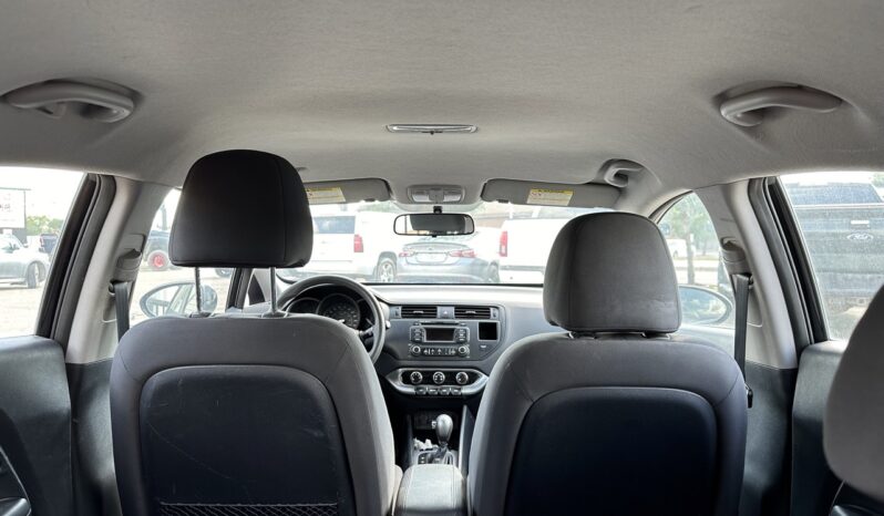 
								2013 Kia Rio full									