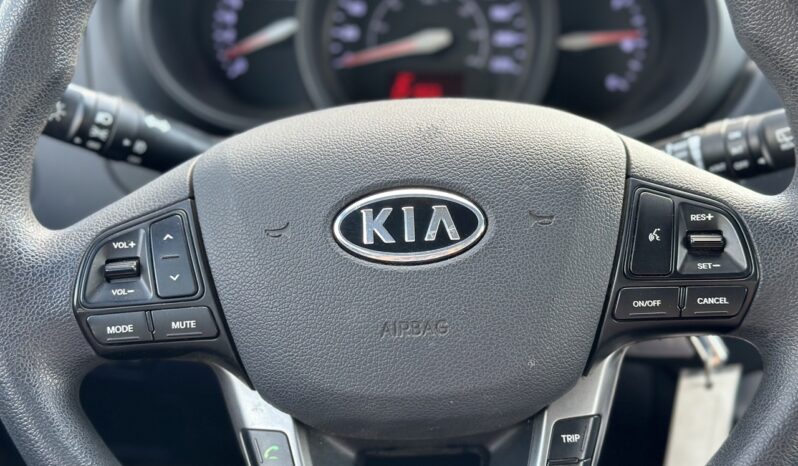 
								2013 Kia Rio full									