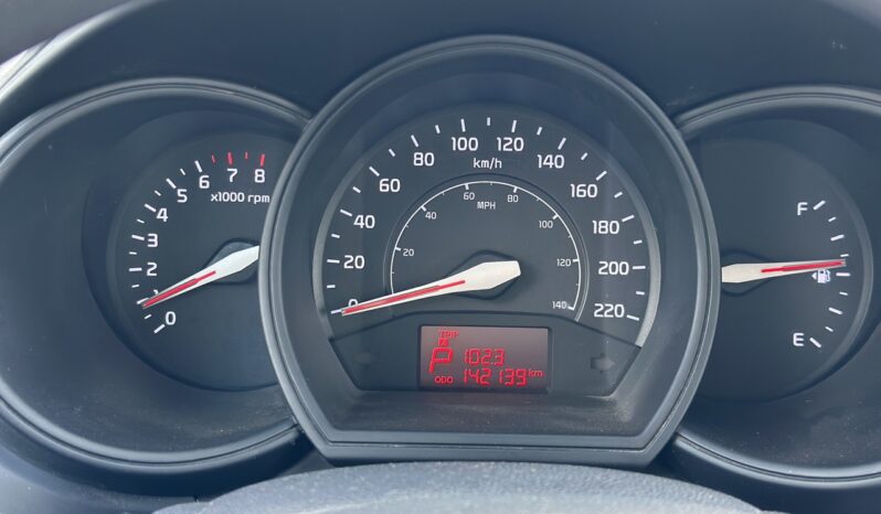 
								2013 Kia Rio full									