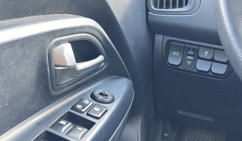 
								2013 Kia Rio full									