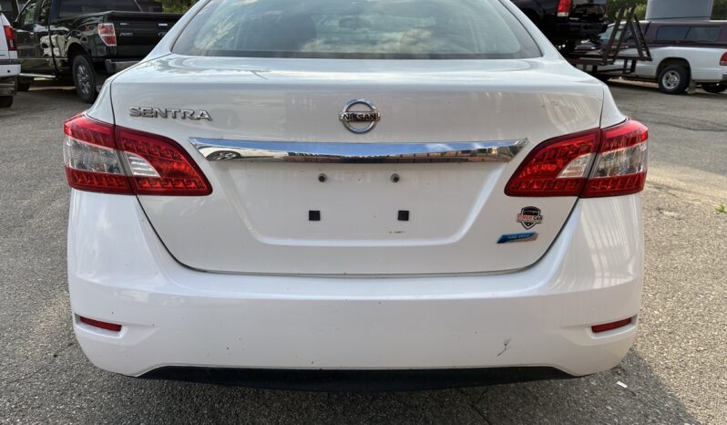 
								2015 Nissan Sentra full									