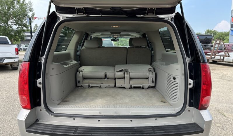 
								2008 GMC Yukon full									