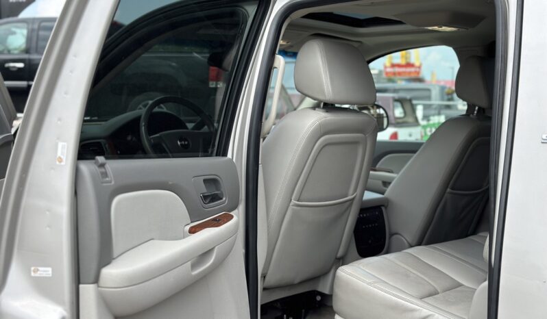 
								2008 GMC Yukon full									