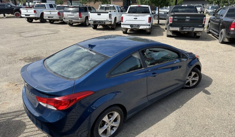 
								2013 Hyundai Elantra full									