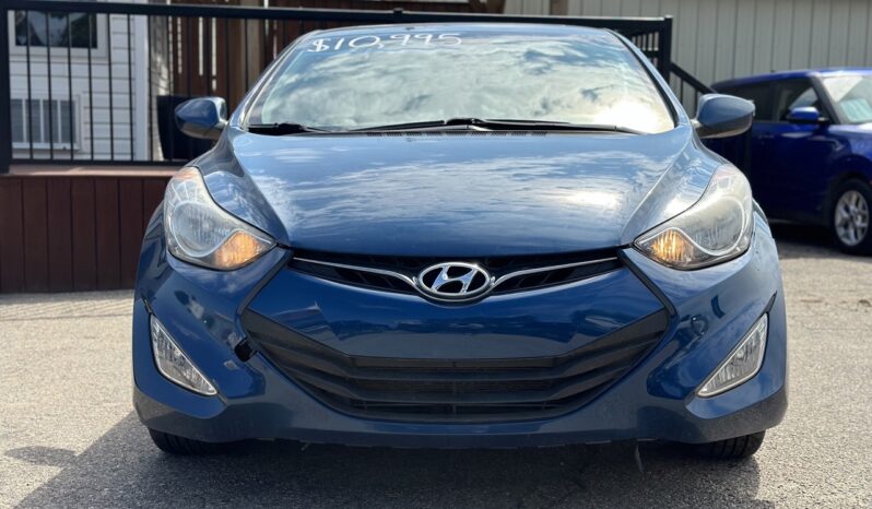 
								2013 Hyundai Elantra full									