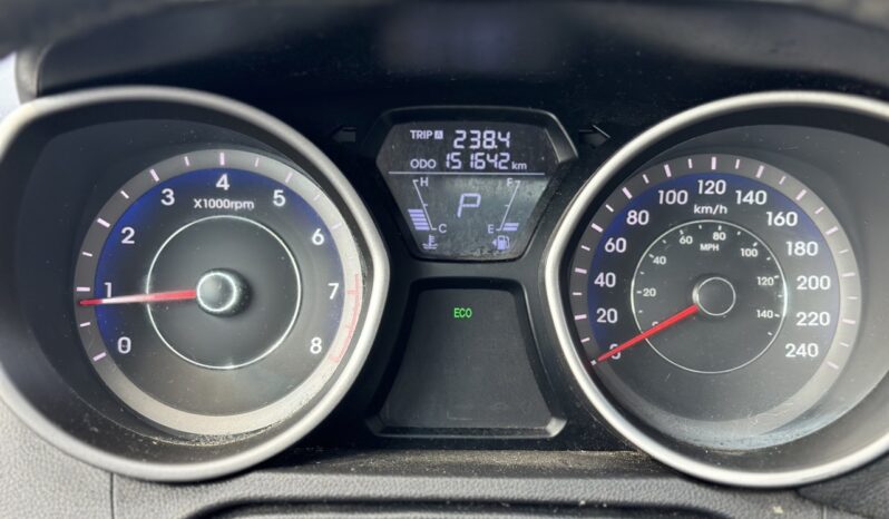 
								2013 Hyundai Elantra full									