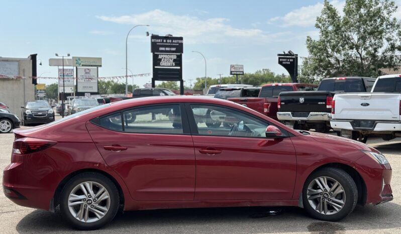 
								2019 Hyundai Elantra full									