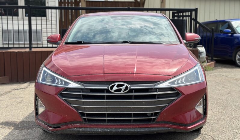 
								2019 Hyundai Elantra full									