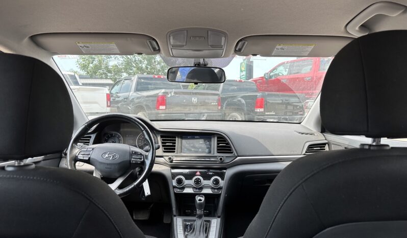 
								2019 Hyundai Elantra full									