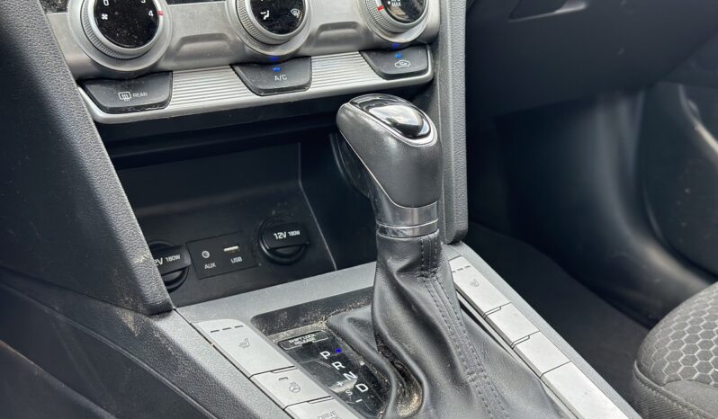 
								2019 Hyundai Elantra full									