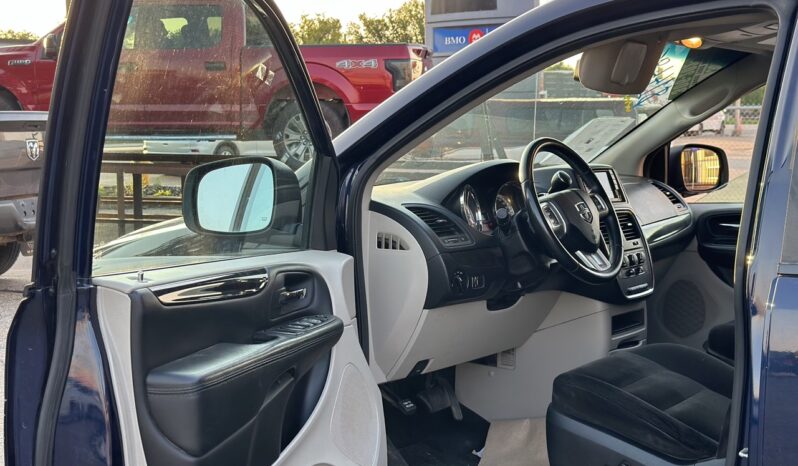 
								2016 Dodge Grand Caravan SXT full									
