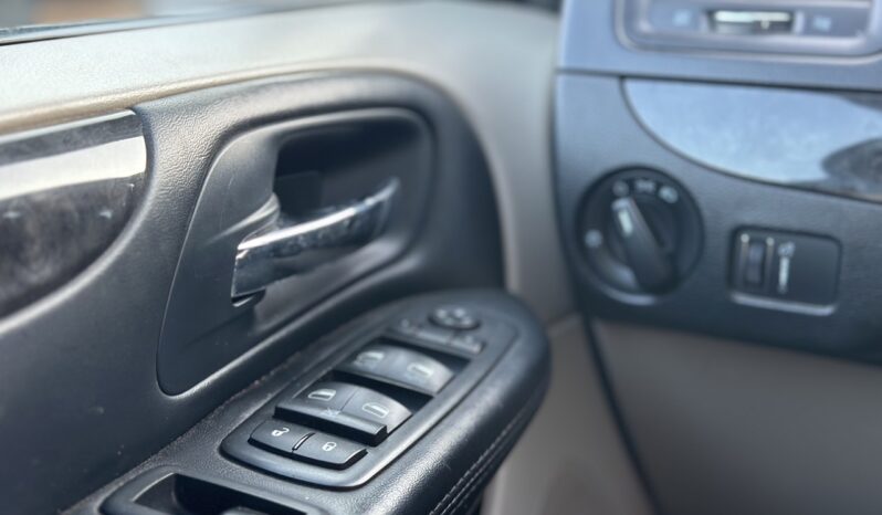 
								2016 Dodge Grand Caravan SXT full									