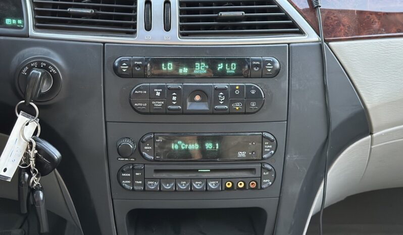 
								2007 Chrysler Pacifica full									