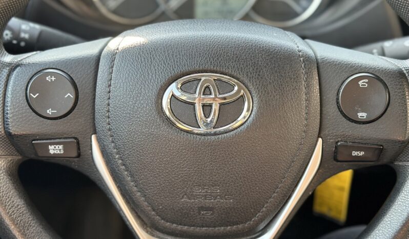 
								2015 Toyota Corolla full									