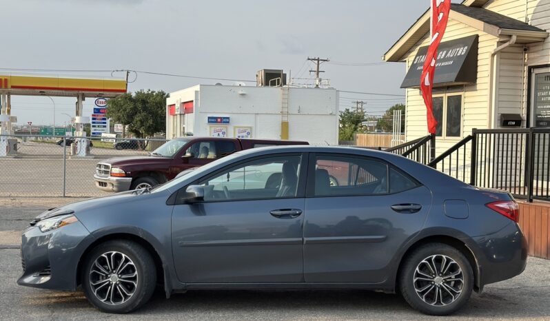 
								2018 Corolla CE full									