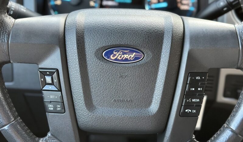 
								2011 Ford F-150 full									