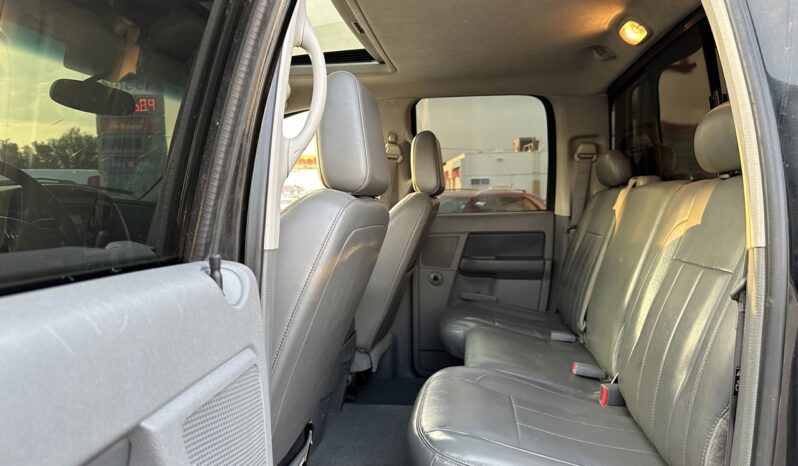 
								2007 Dodge 3500 full									