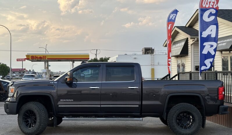 
								2015 GMC Sierra SLT full									