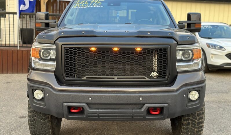 
								2015 GMC Sierra SLT full									